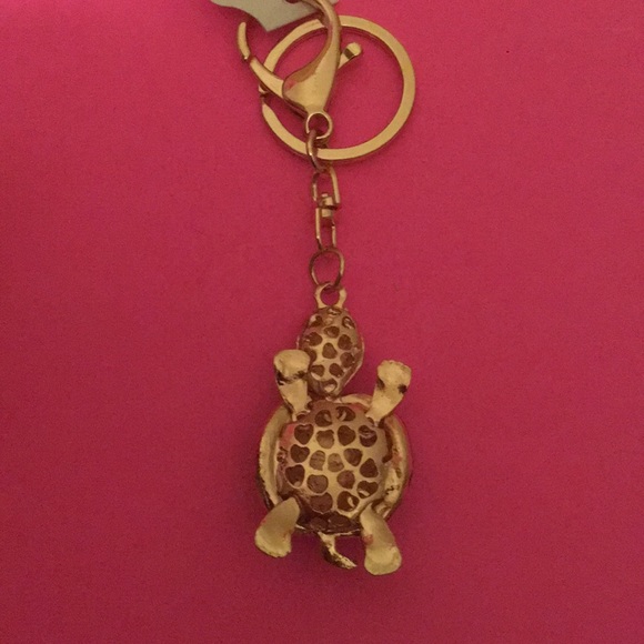 SOLD OUT! Tortoise Rhinestone/crystal Keychain - Picture 8 of 8